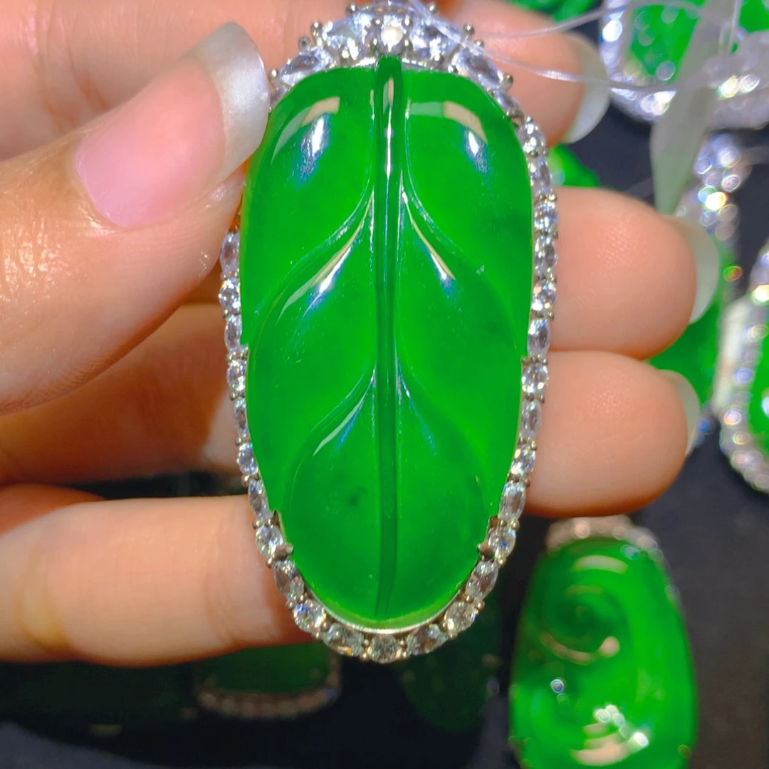 翡翠银S925镶嵌颈饰