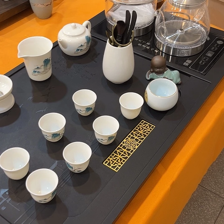 换羊脂玉素烧茶具加两个杯子