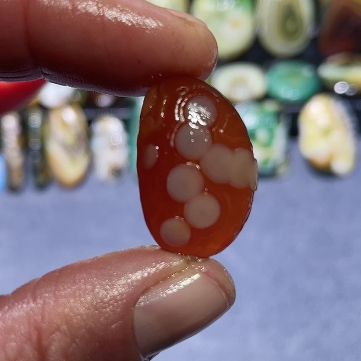 玛瑙/玉髓未镶嵌珠宝奇石