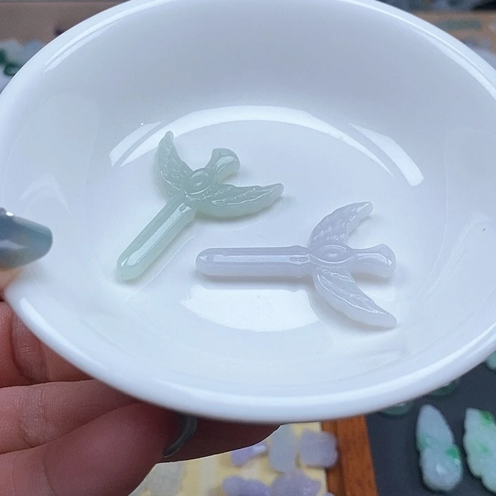 翡翠未镶嵌吊坠(不含链)一个50