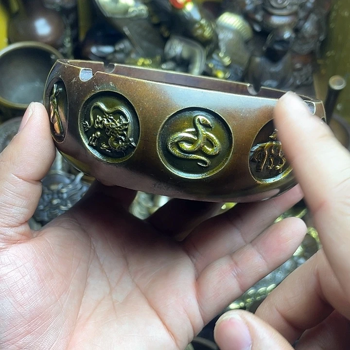 诚信经营铜器摆件