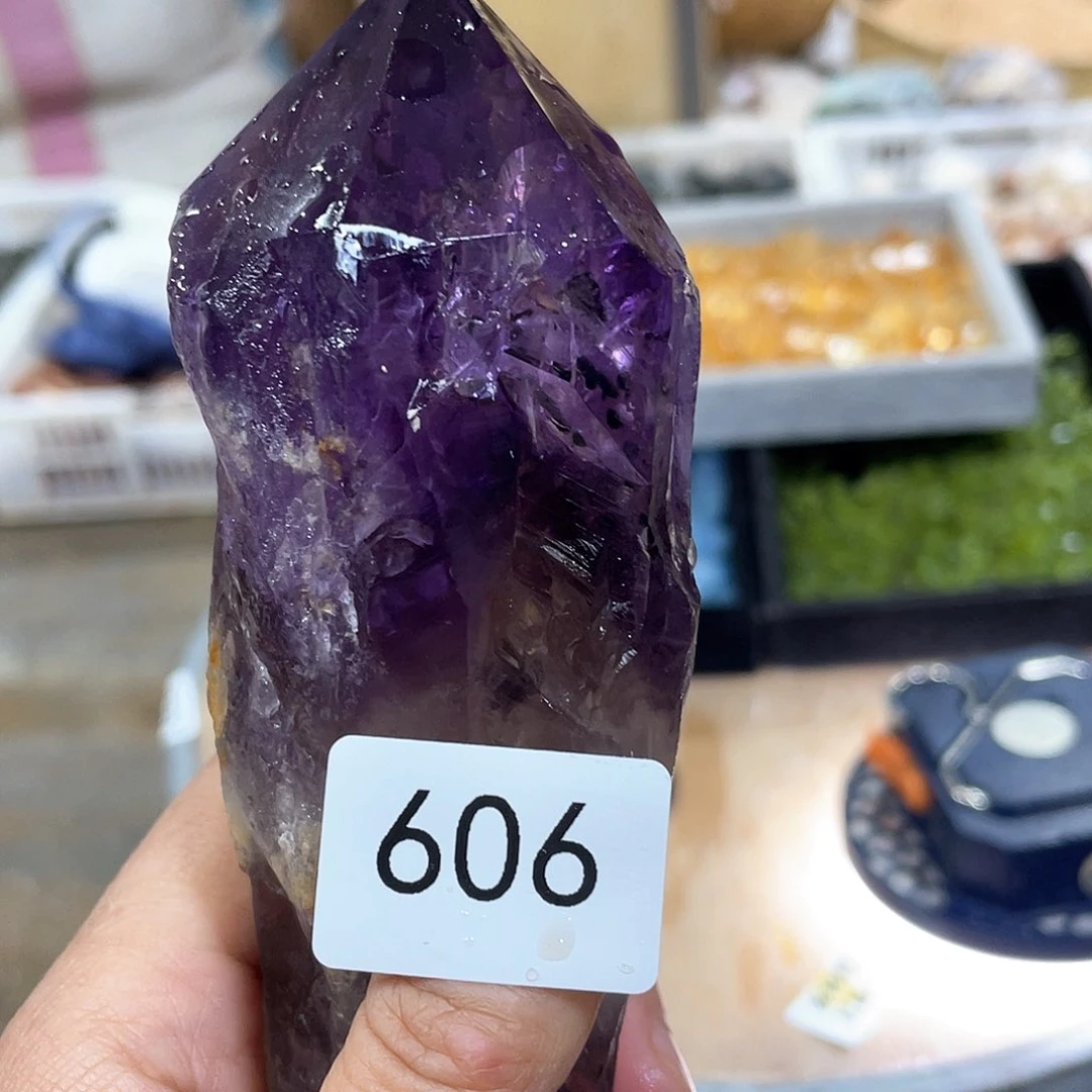 水晶摆件……未镶嵌