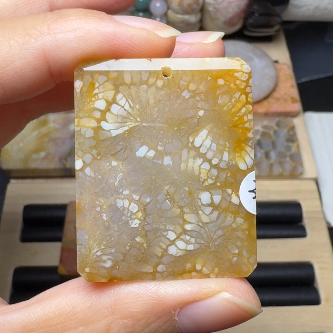 硅化玉未镶嵌特别的大花