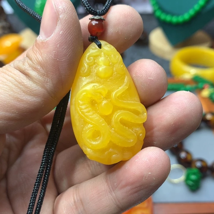 琥珀颈饰未镶嵌吊坠