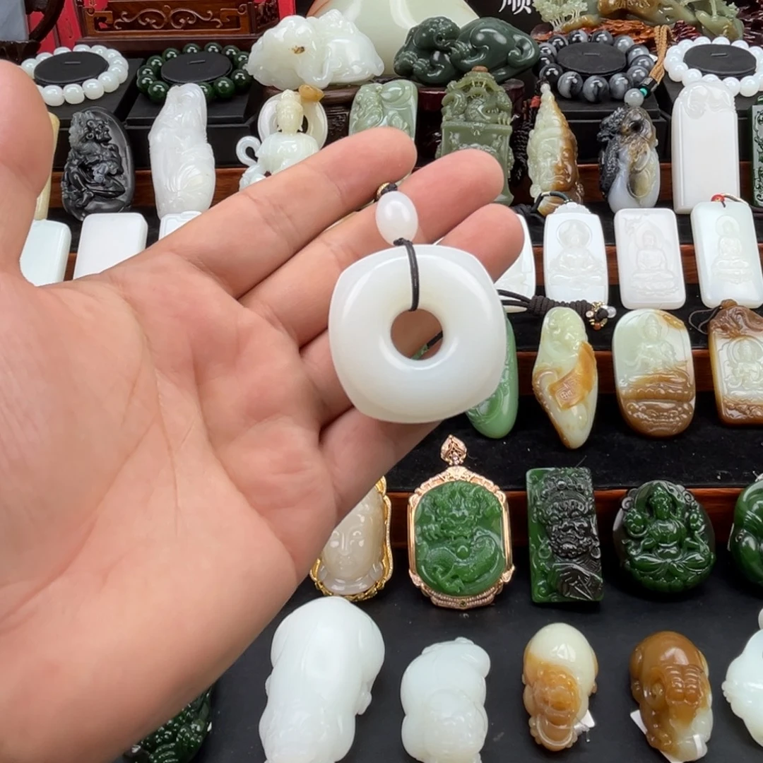 和田玉未镶嵌挂件