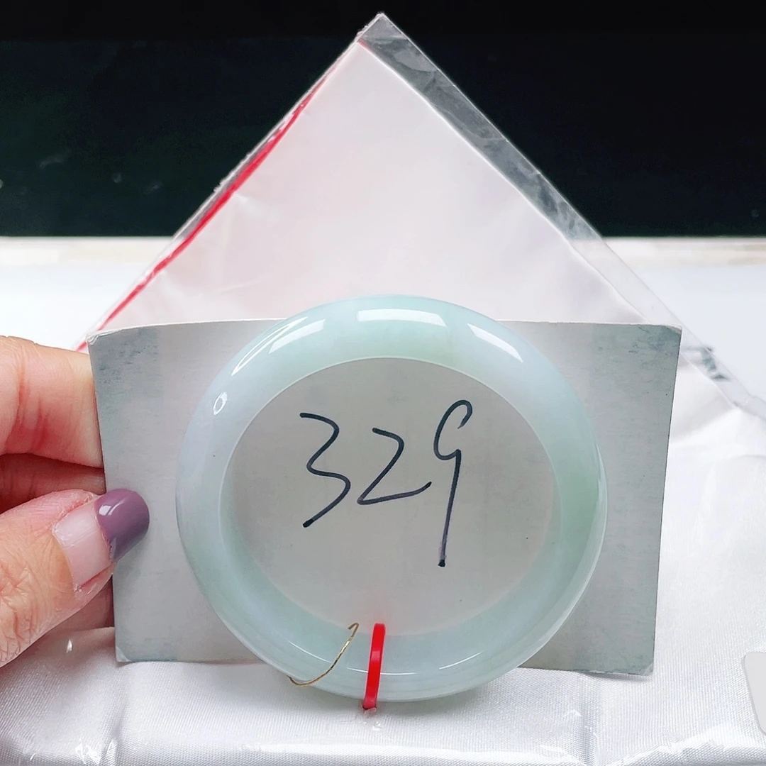 翡翠未镶嵌手镯缅甸翡翠50+