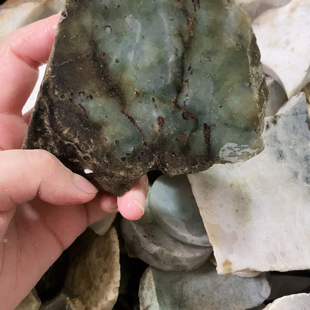 翡翠未镶嵌颈饰天然翡翠