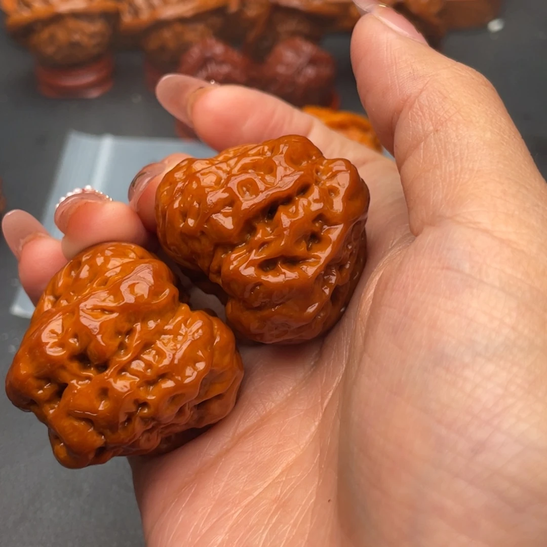 文玩核桃把件蛤蟆头