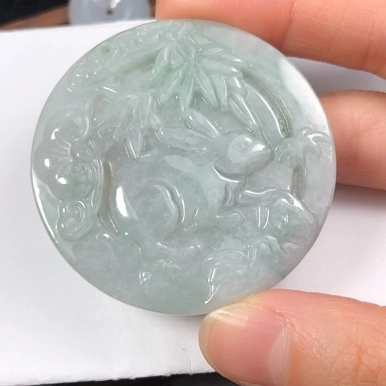翡翠未镶嵌颈饰缅甸A货，每天下午1点半开播