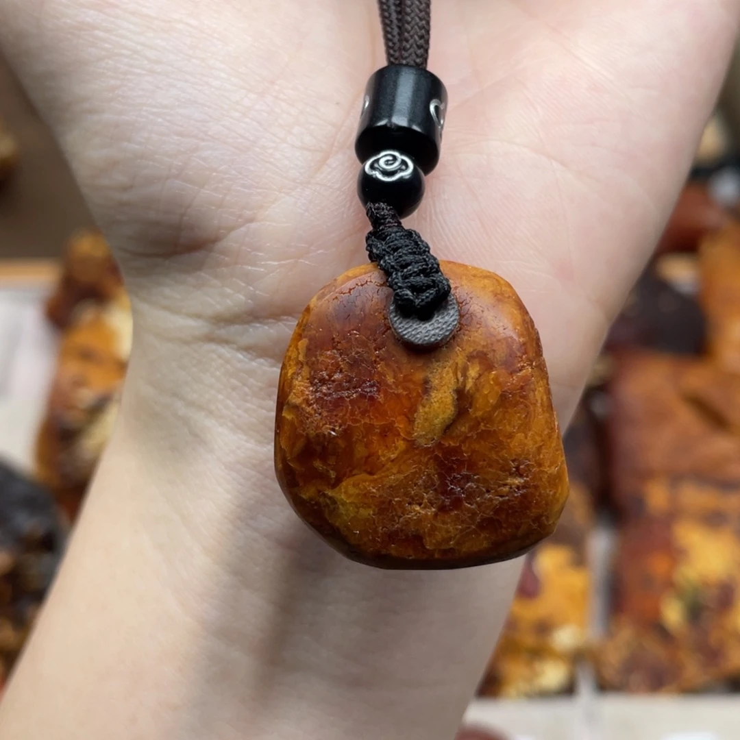 琥珀未镶嵌珠宝奇石