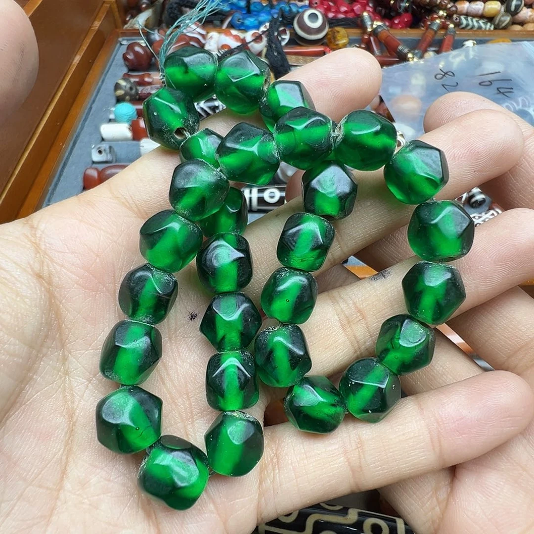 面***纱玛瑙/玉髓未镶嵌珠宝半成品