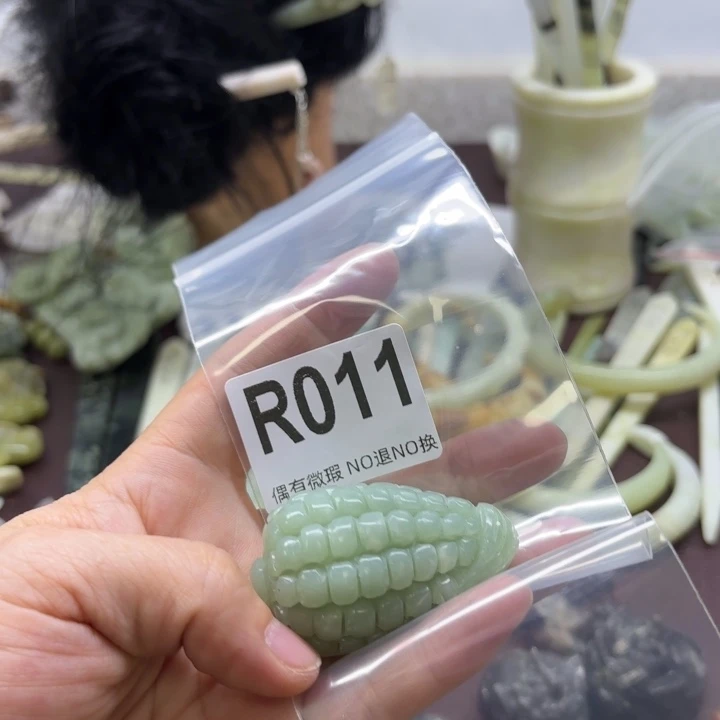 蛇纹石玉发饰合金铁*