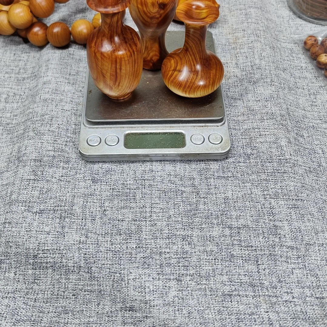 桢***花瓶3个，太行崖柏