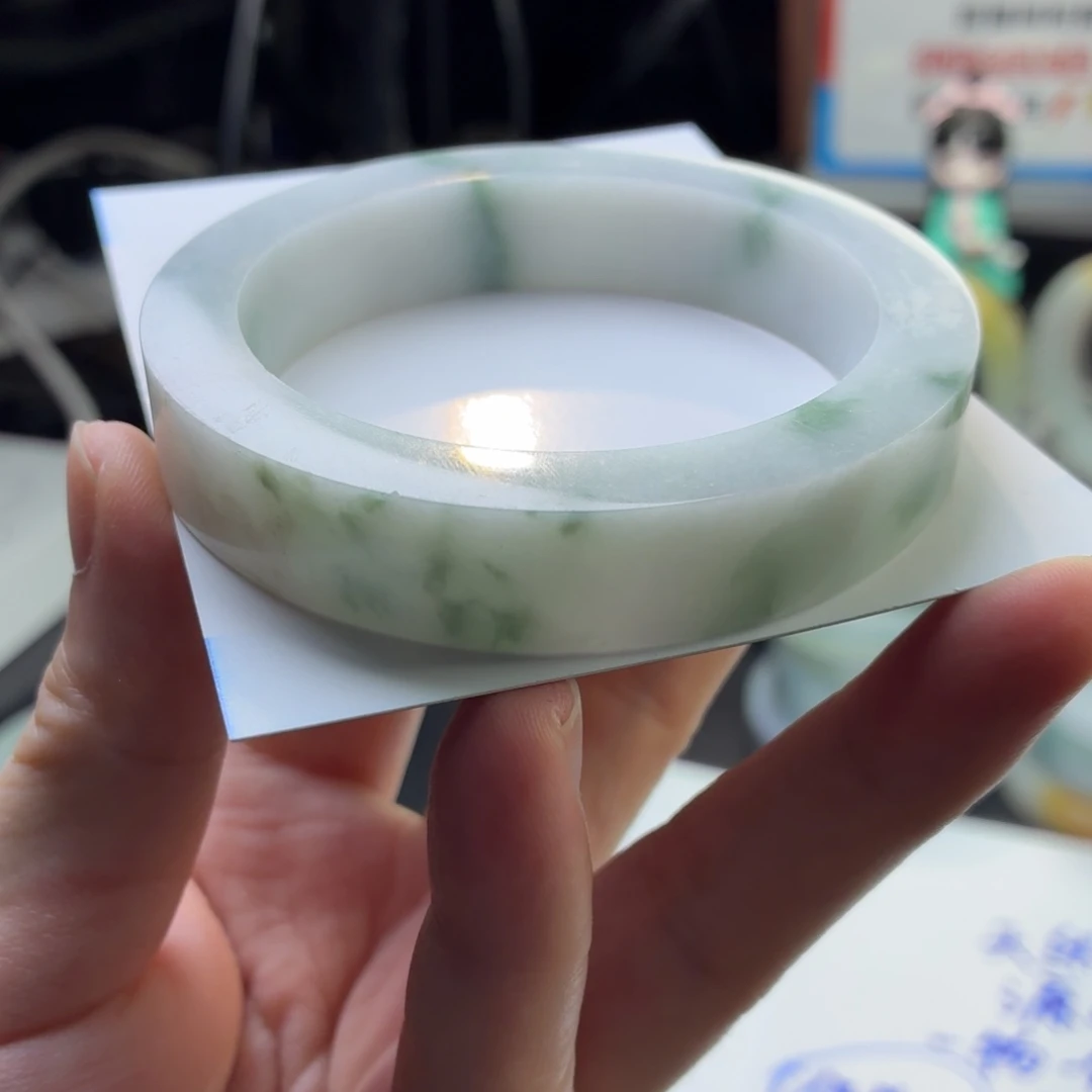 未镶嵌缅A翡翠多样性发一定制翡翠