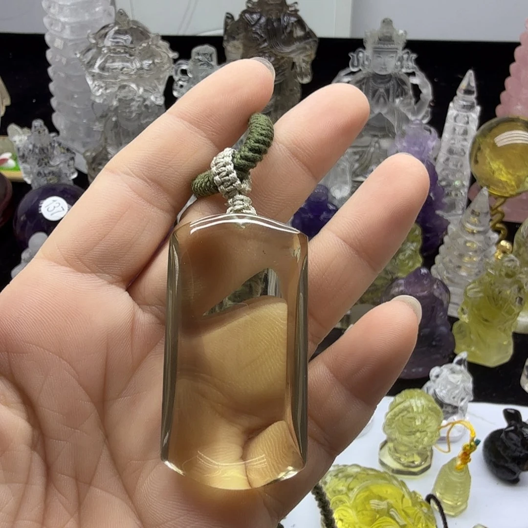 李***三水晶珠宝半成品未镶嵌