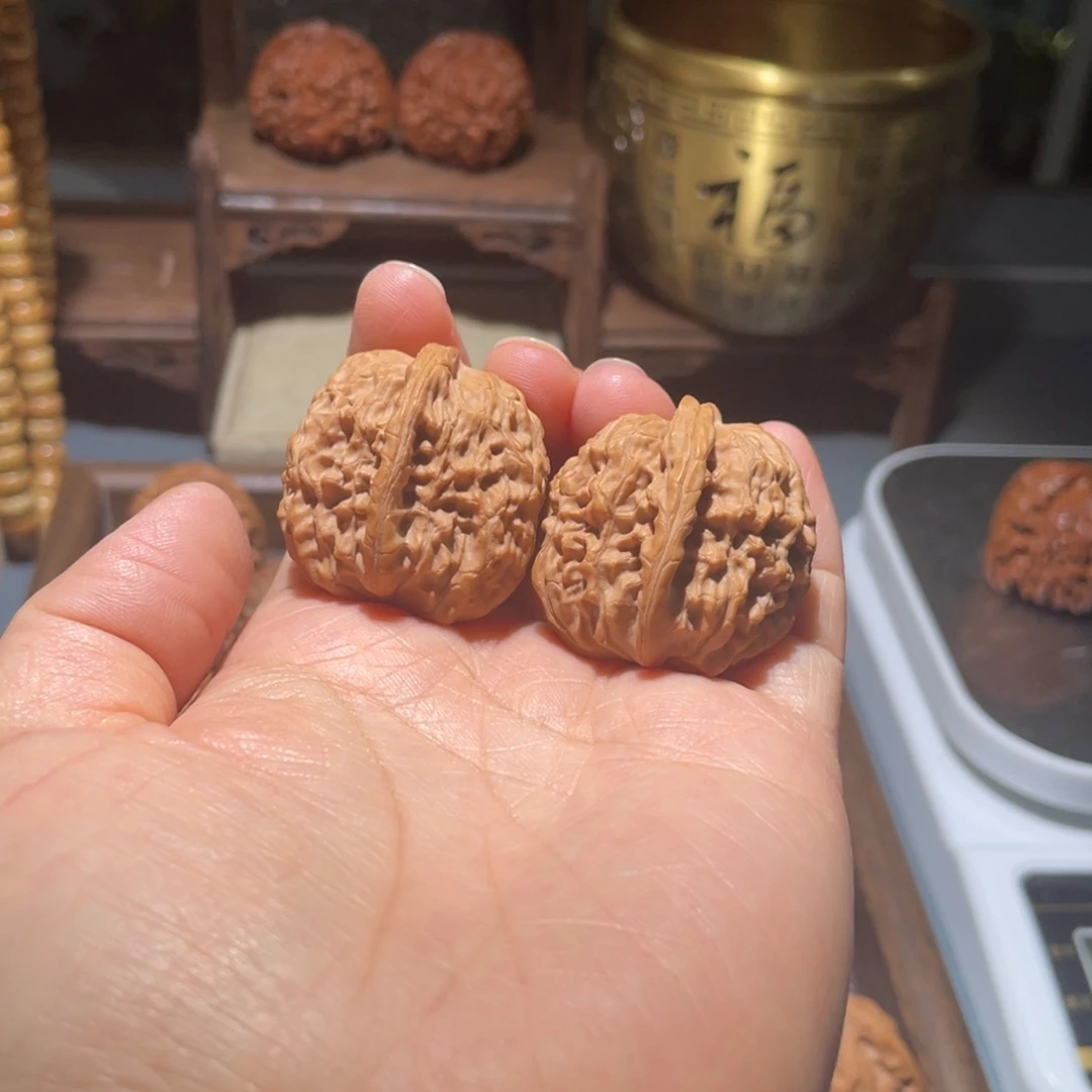 文玩核桃吊坠6号马老四31