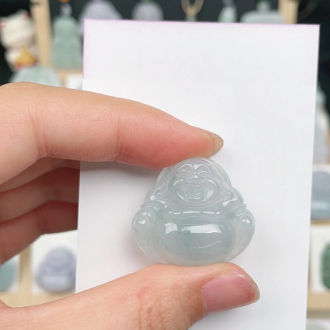 翡翠未镶嵌颈饰佛公