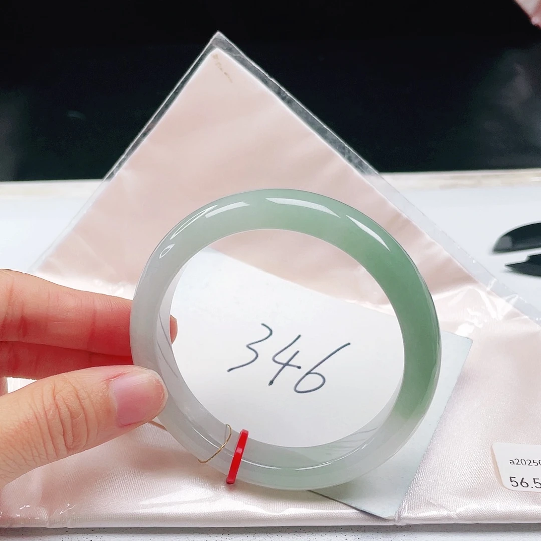 翡翠未镶嵌手镯56+正圈