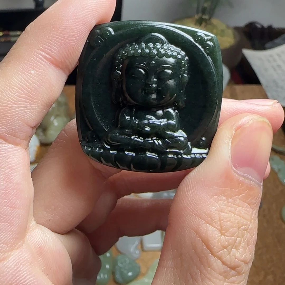 和田玉未镶嵌颈饰正常结构