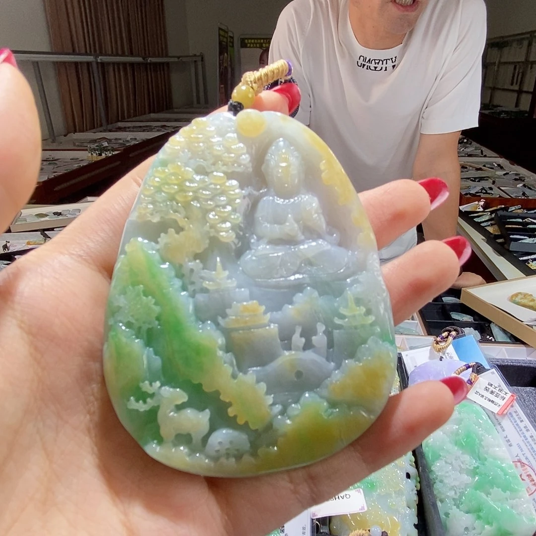 翡翠未镶嵌颈饰翡翠