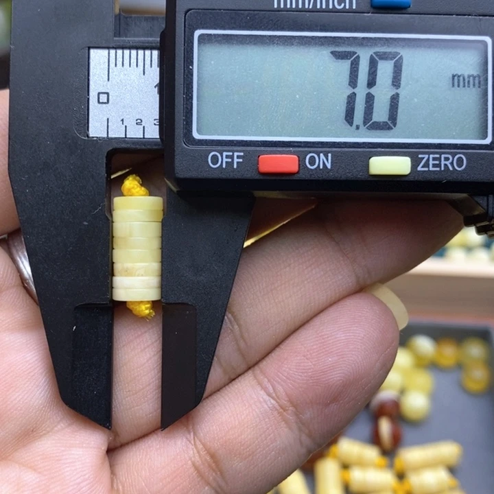 琥珀裸石未镶嵌6号7左右隔片微瑕