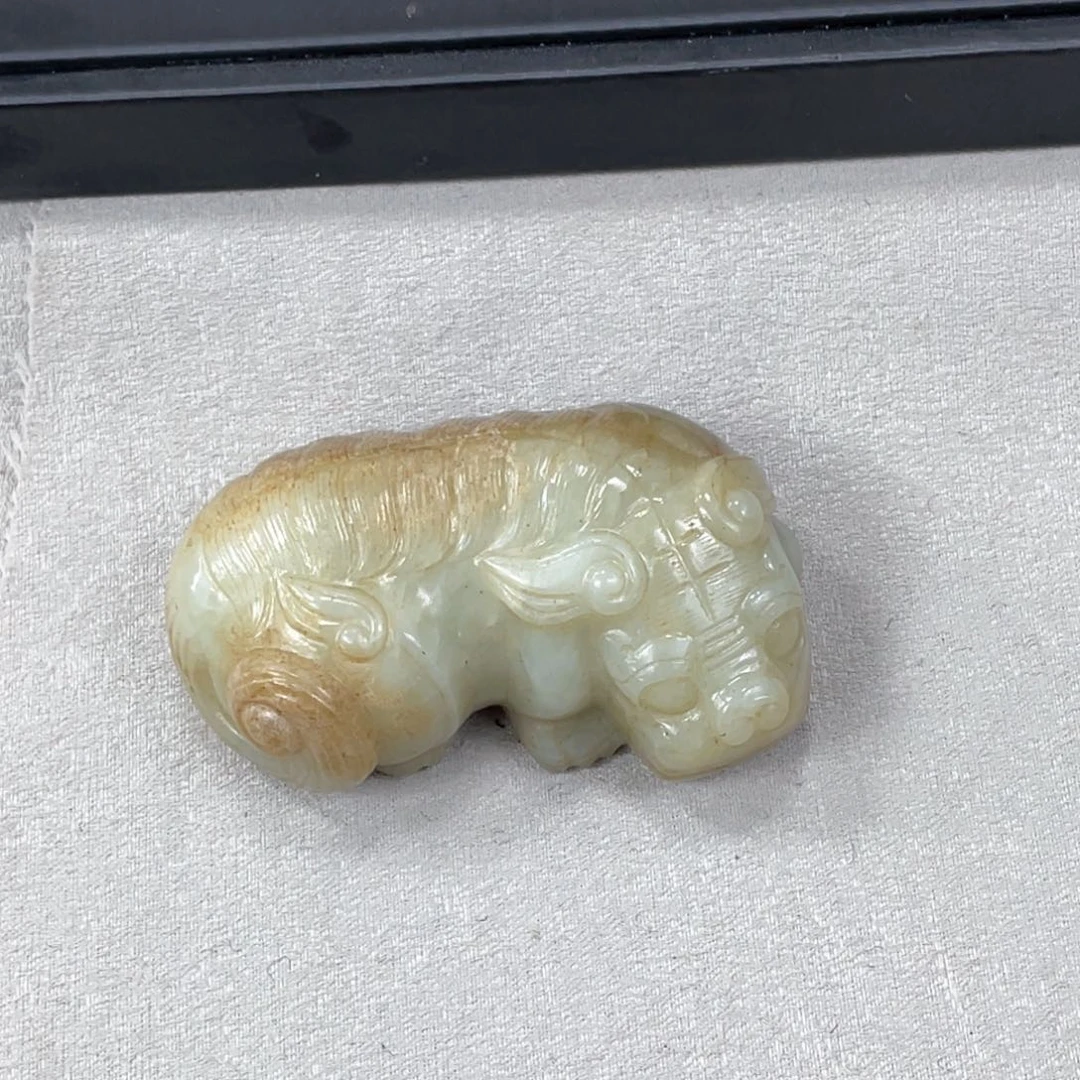 和田玉（糖玉）颈饰未镶嵌不*楼