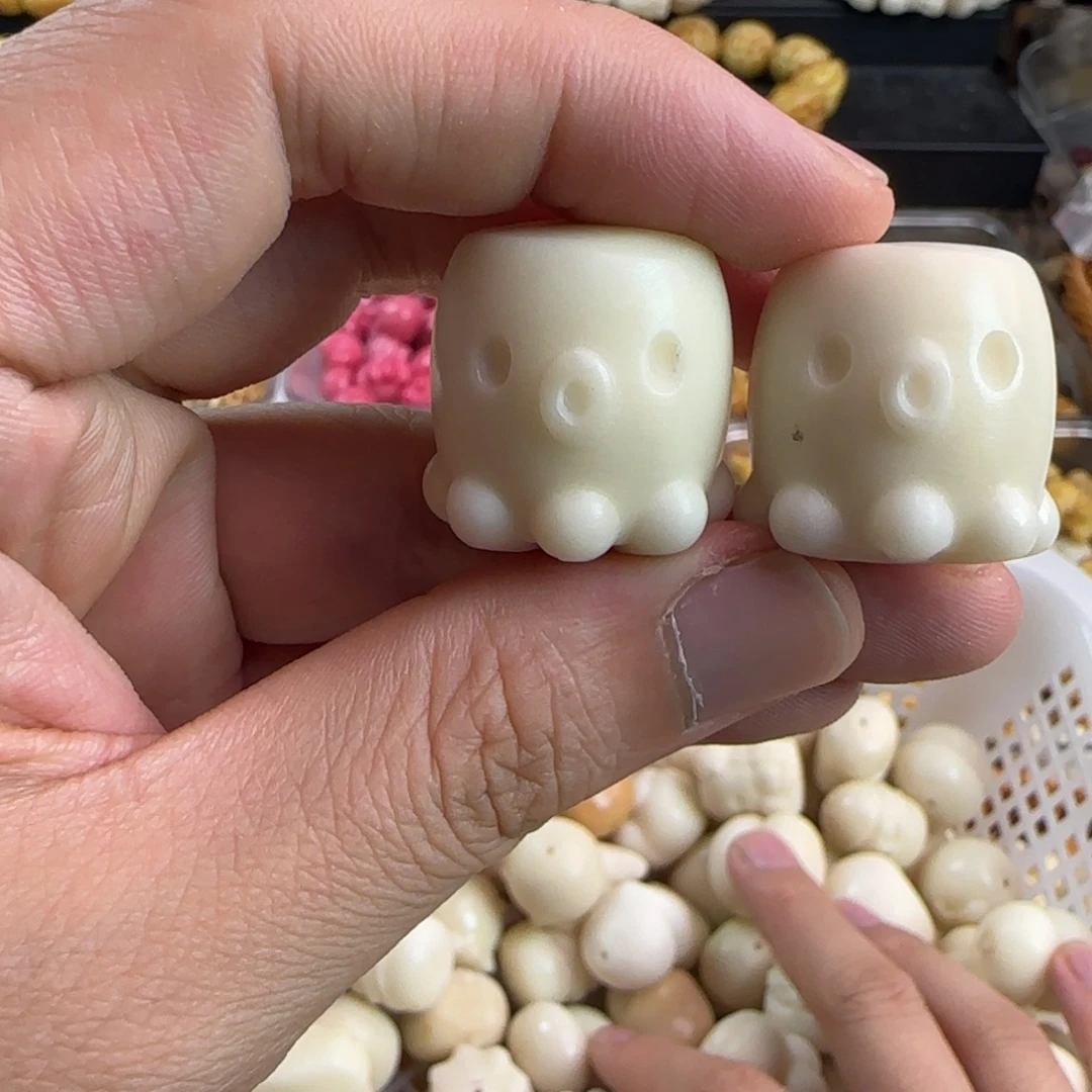 手串菩提根/象牙果微瑕疵白色大章鱼4颗