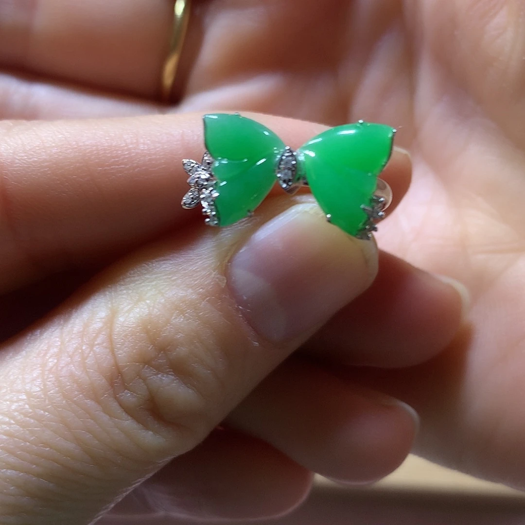 吊坠(不含链)18K金镶嵌翡翠