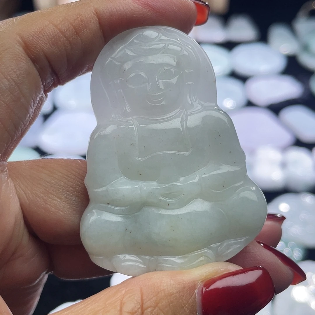 翡翠未镶嵌颈饰观音
