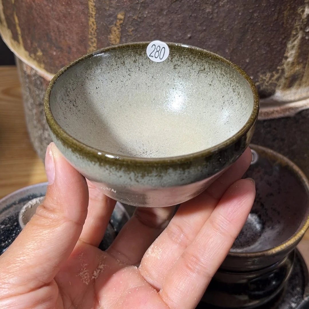 茶盏义兴龙窑坚持真柴烧