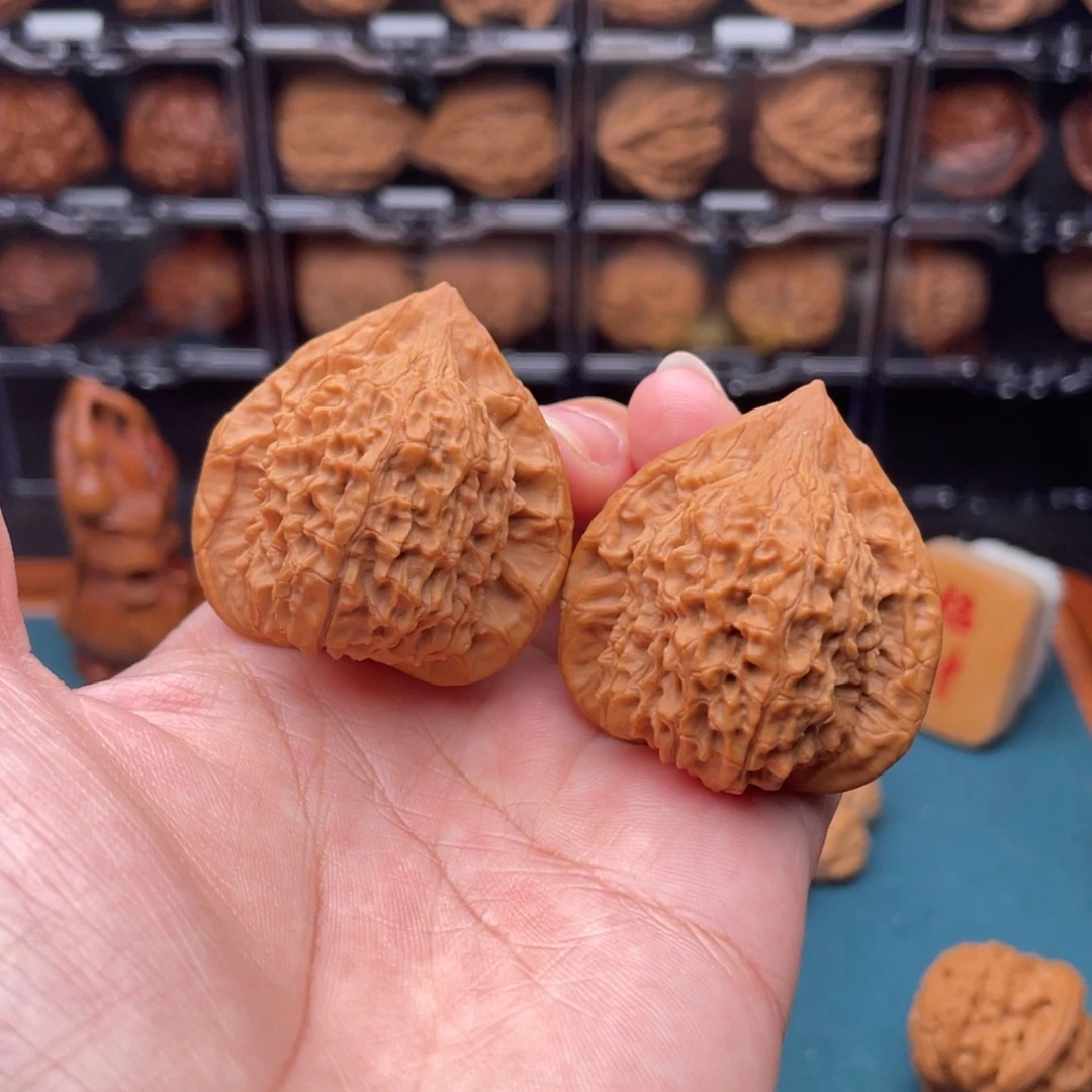 文玩核桃吊坠39全品野生朱雀