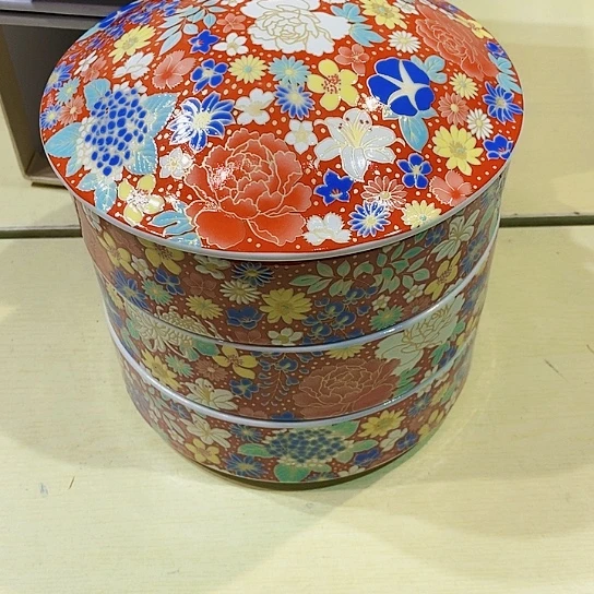 聚鑫中古杂项瓷器如图所示^****尘