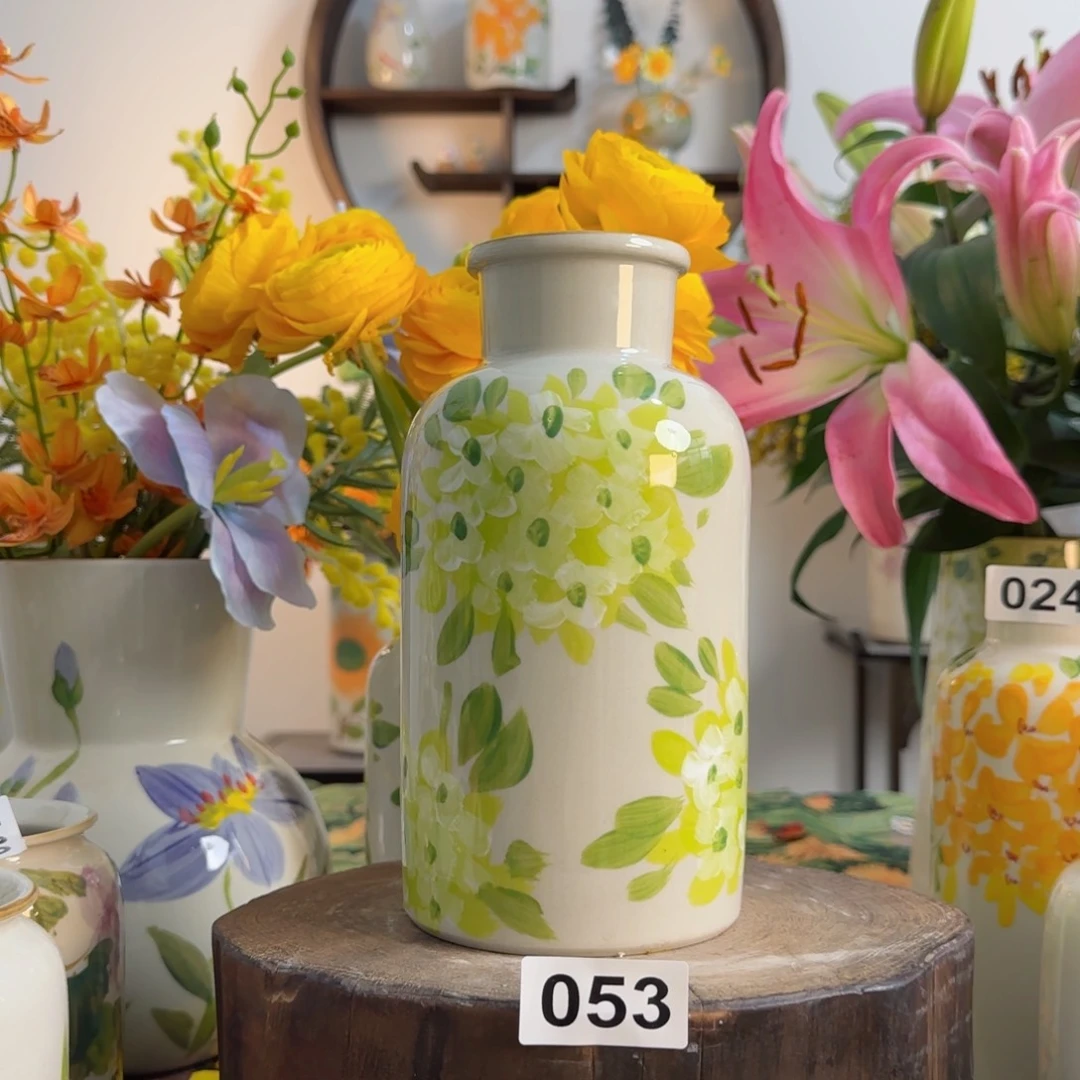 摆件景德镇陶瓷原创手绘小花瓶摆件无孔