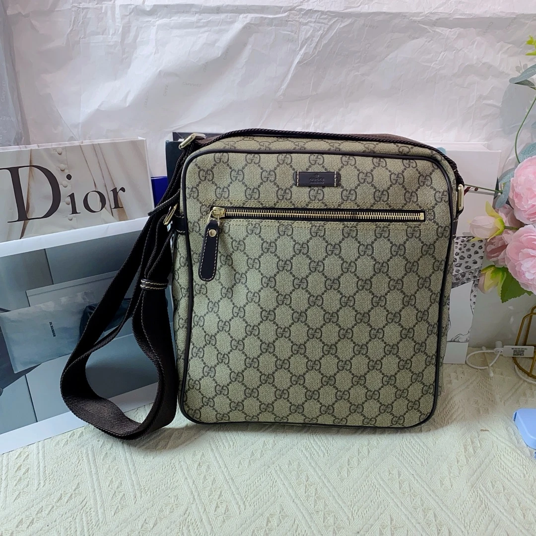 95新 GUCCI/古驰 古驰老花男士斜挎包 12498742