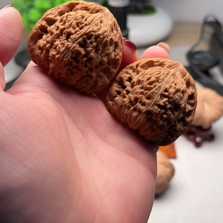 文玩核桃吊坠南疆