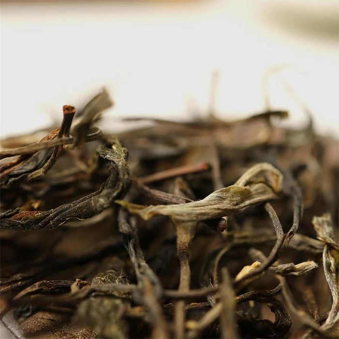 卓 2008年-木香老生茶-易武石门坎-普洱生散茶100g/框