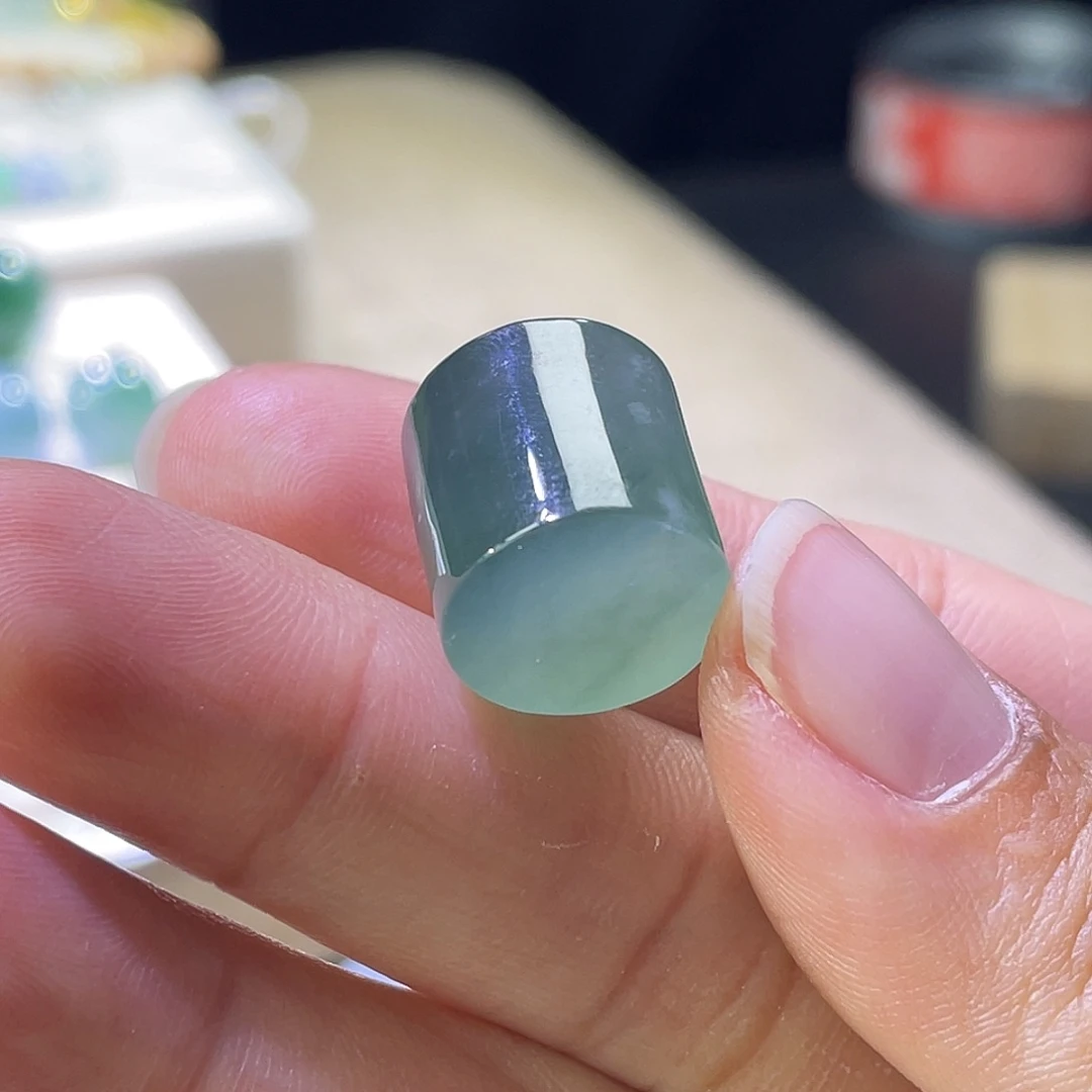 散珠翡翠展示勿拍缅甸翡翠a货卡13冰湖水绿桶