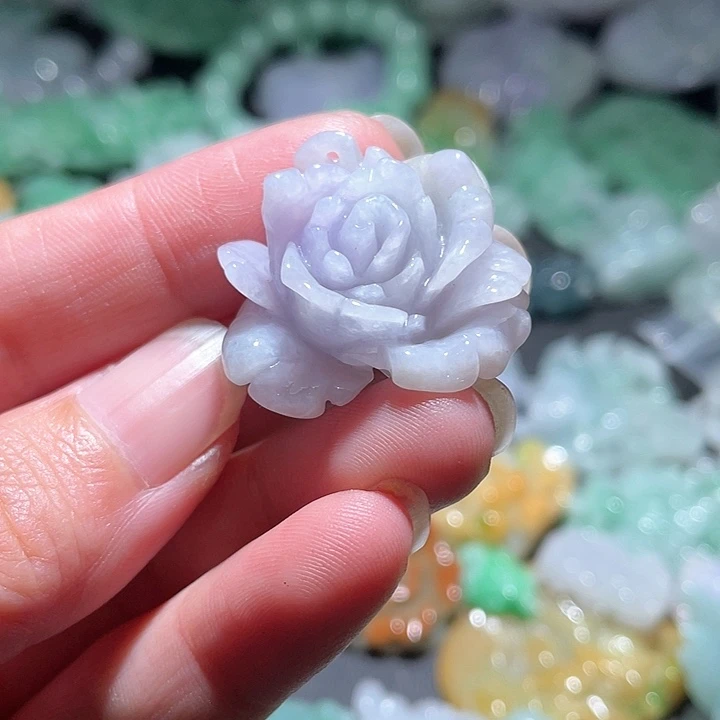 颈饰未镶嵌翡翠天