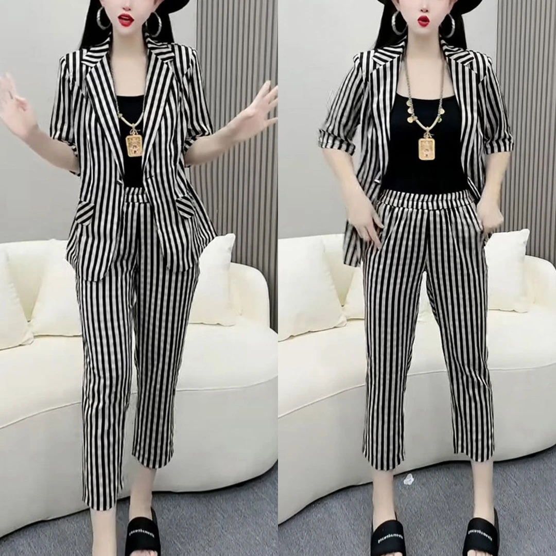 2025年夏季新款时尚气质显瘦格子套装女修身西服外套小脚裤两件套