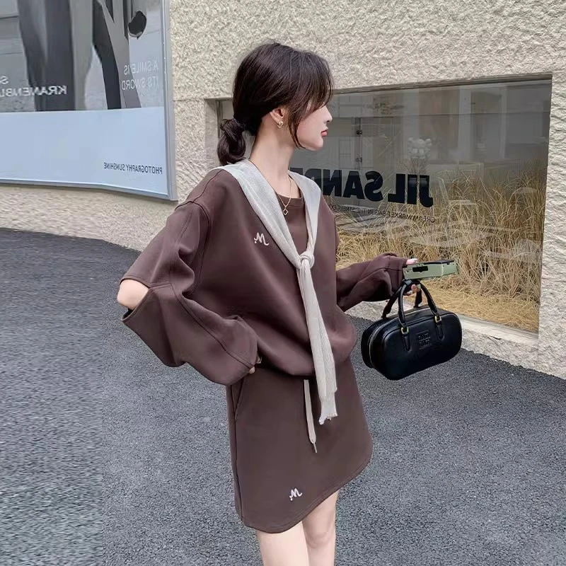 可盐可甜披肩卫衣套装裙女2024秋新款韩系设计感圆领上衣显瘦短裙