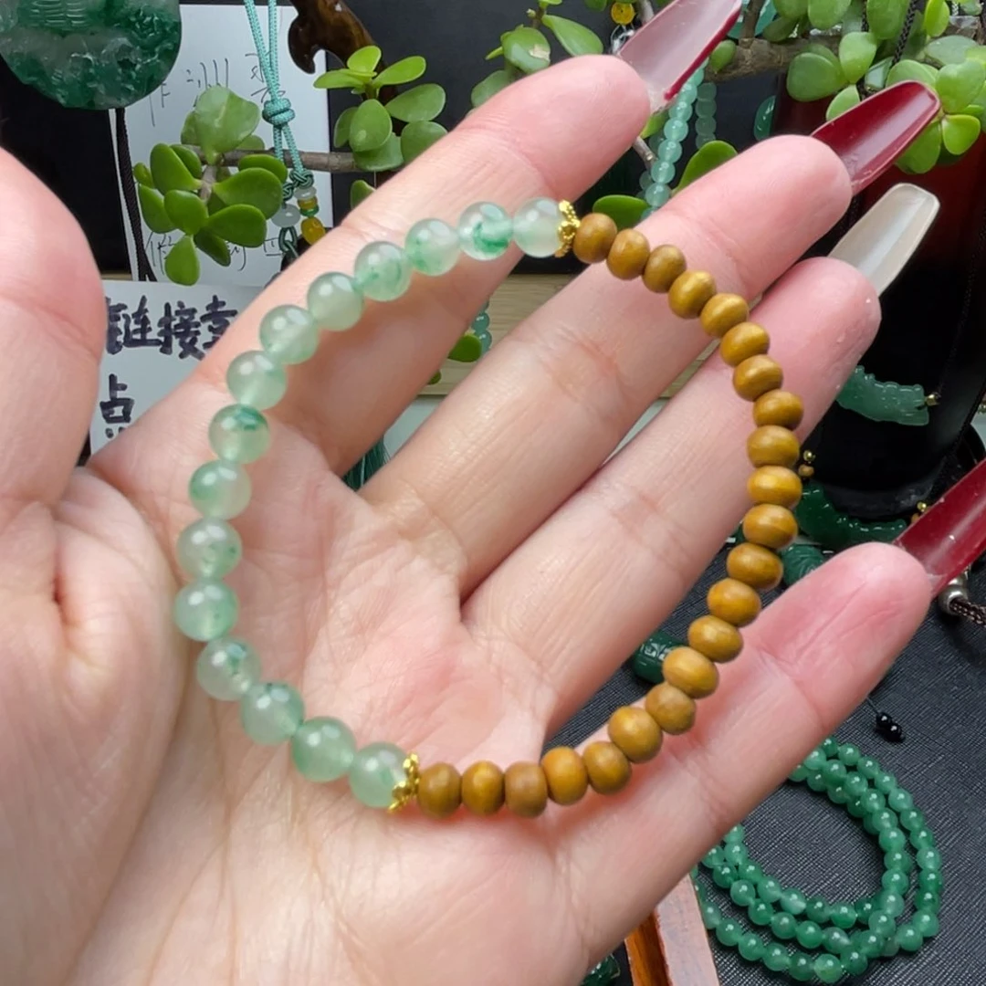 石英质玉颈饰未镶嵌