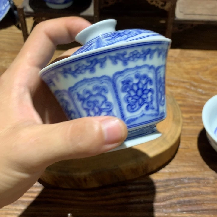 一***白景德镇陶瓷青花盖碗