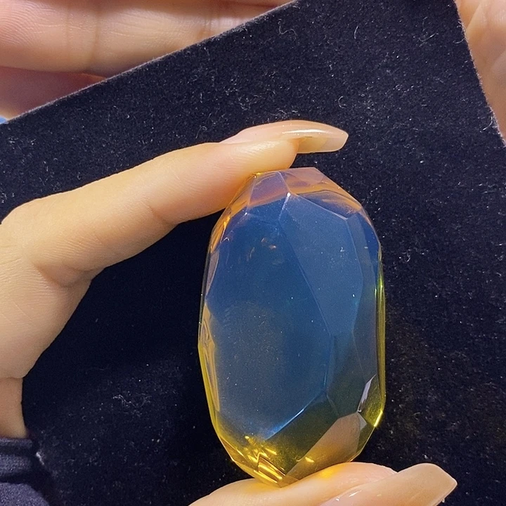 蓝珀未镶嵌珠宝奇石墨西哥蓝珀钻切吊坠