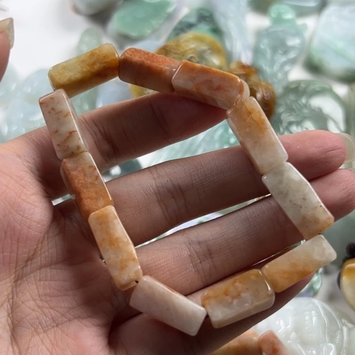 翡翠未镶嵌颈饰天然翡翠