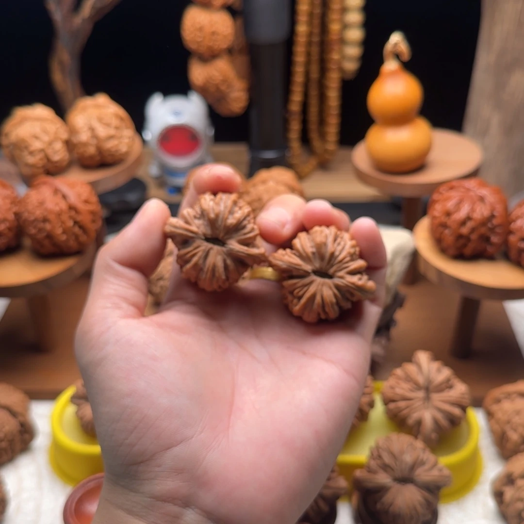 ヾ***つ文玩核桃吊坠43楼子