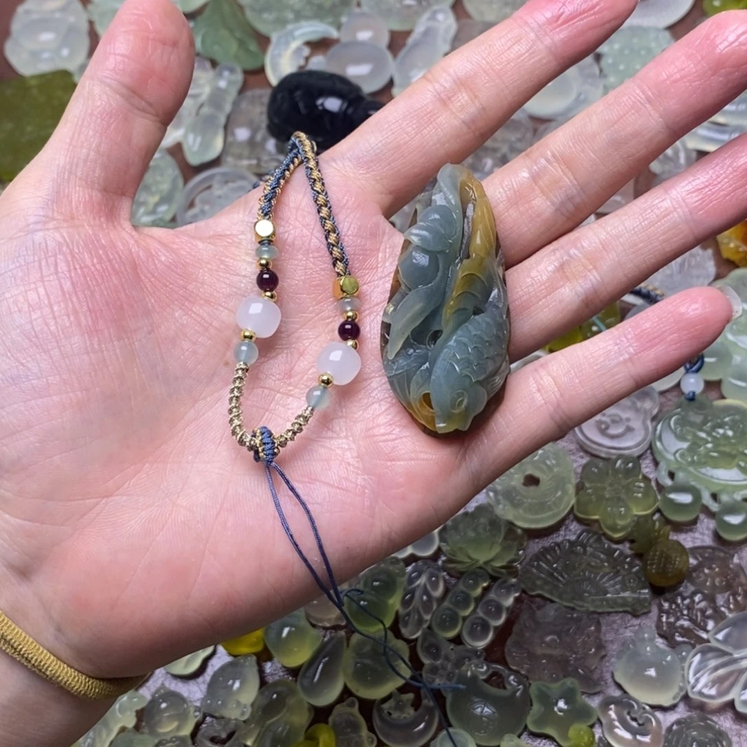 蛇纹石玉合金项链