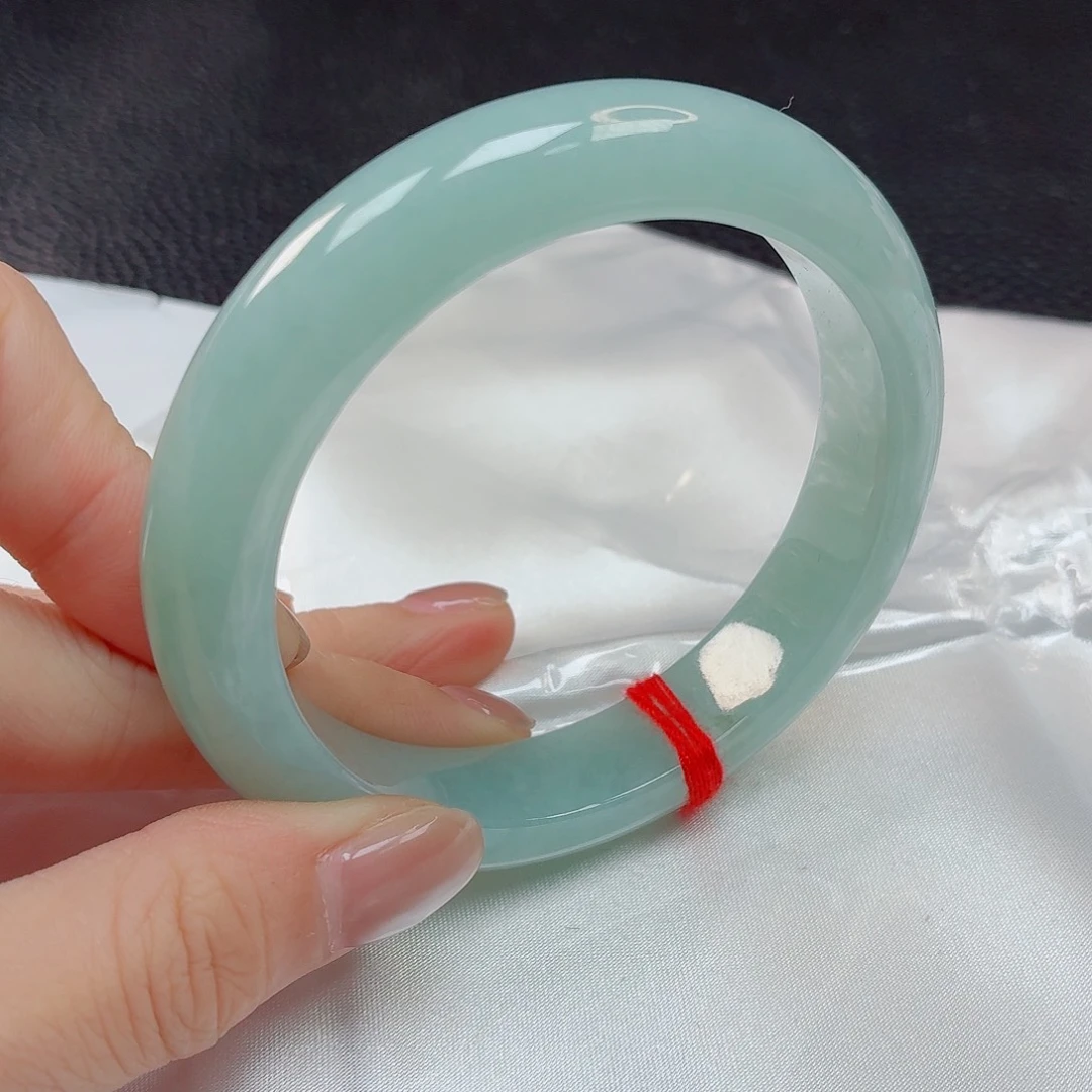 翡翠未镶嵌手镯57