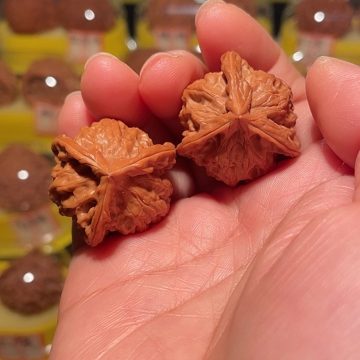 木质文玩麻核桃盘山三棱