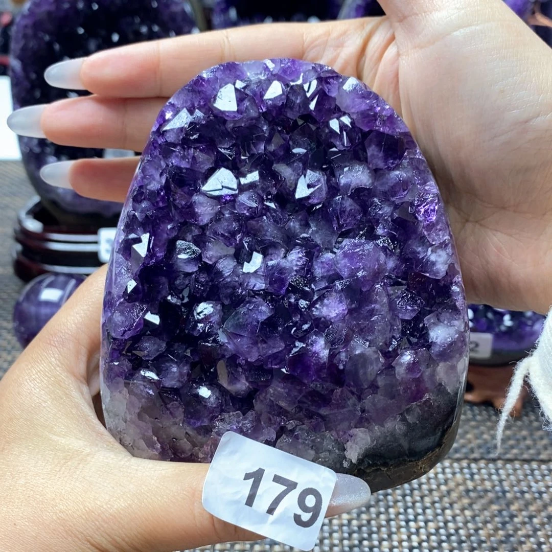 紫晶大型摆件（非配饰）未镶嵌