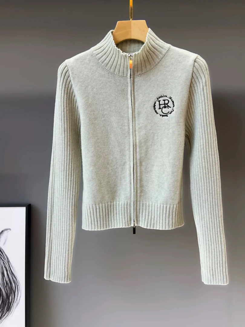 273 时尚刺绣显瘦百搭毛衣开衫（J16）